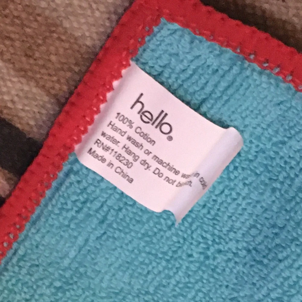 Hello cosmetic beauty bag & Face towel 100% cotton new blue & red NEW